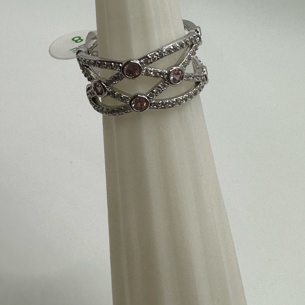Intricate Crossover -Size 8